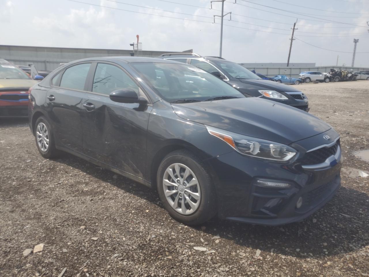 3KPF24AD9ME311582  kia forte 2021 IMG 3