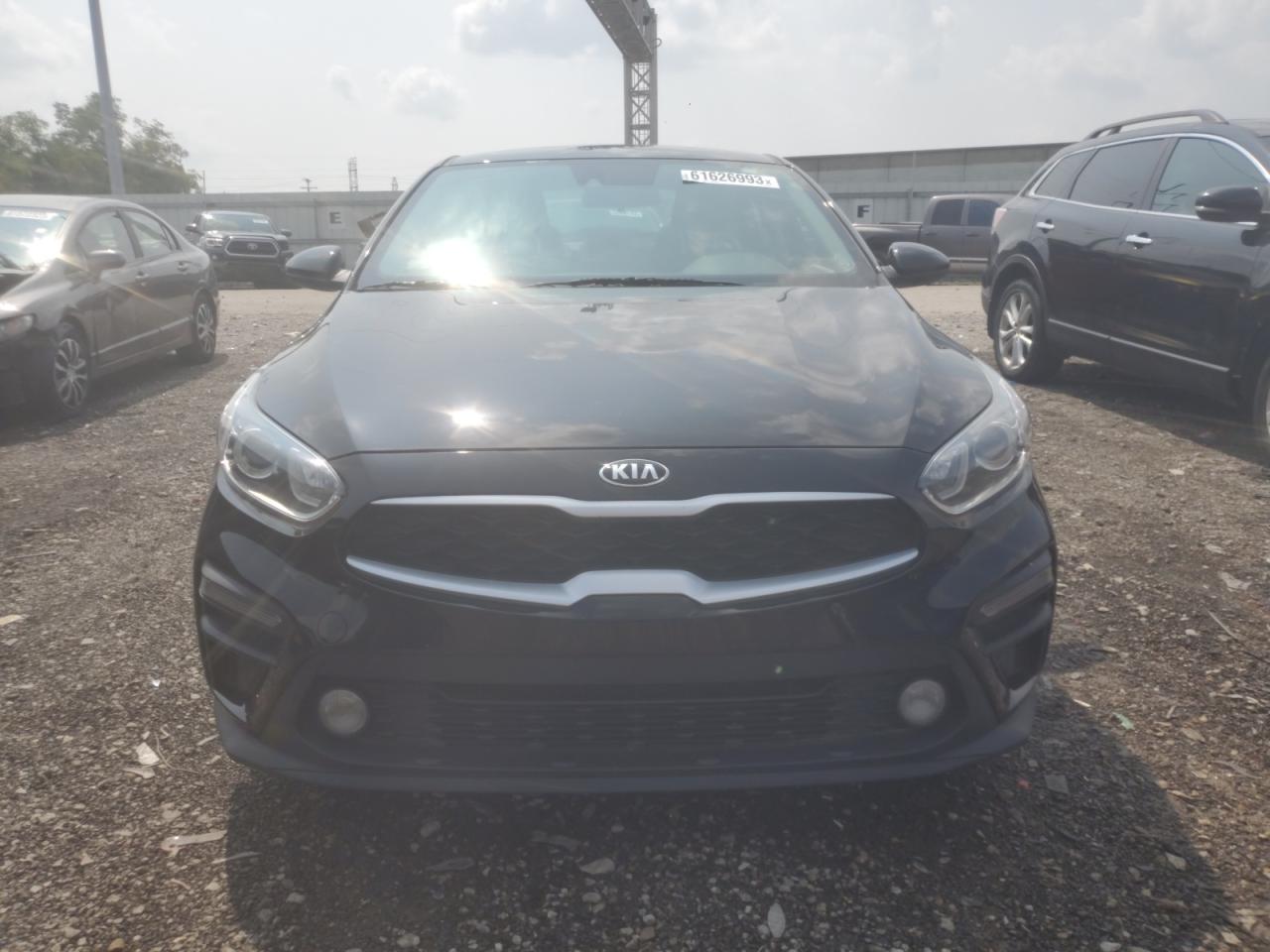 3KPF24AD9ME311582  kia forte 2021 IMG 4