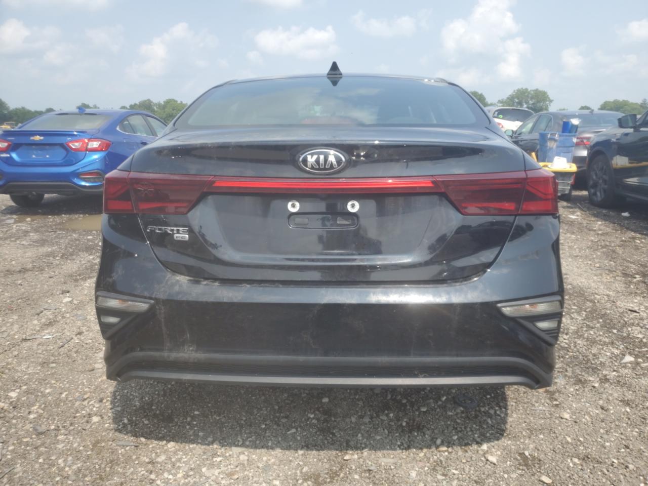 3KPF24AD9ME311582  kia forte 2021 IMG 5