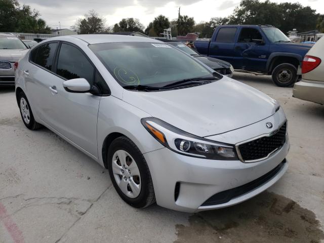 3KPFK4A74JE213338  kia forte lx 2018 IMG 0