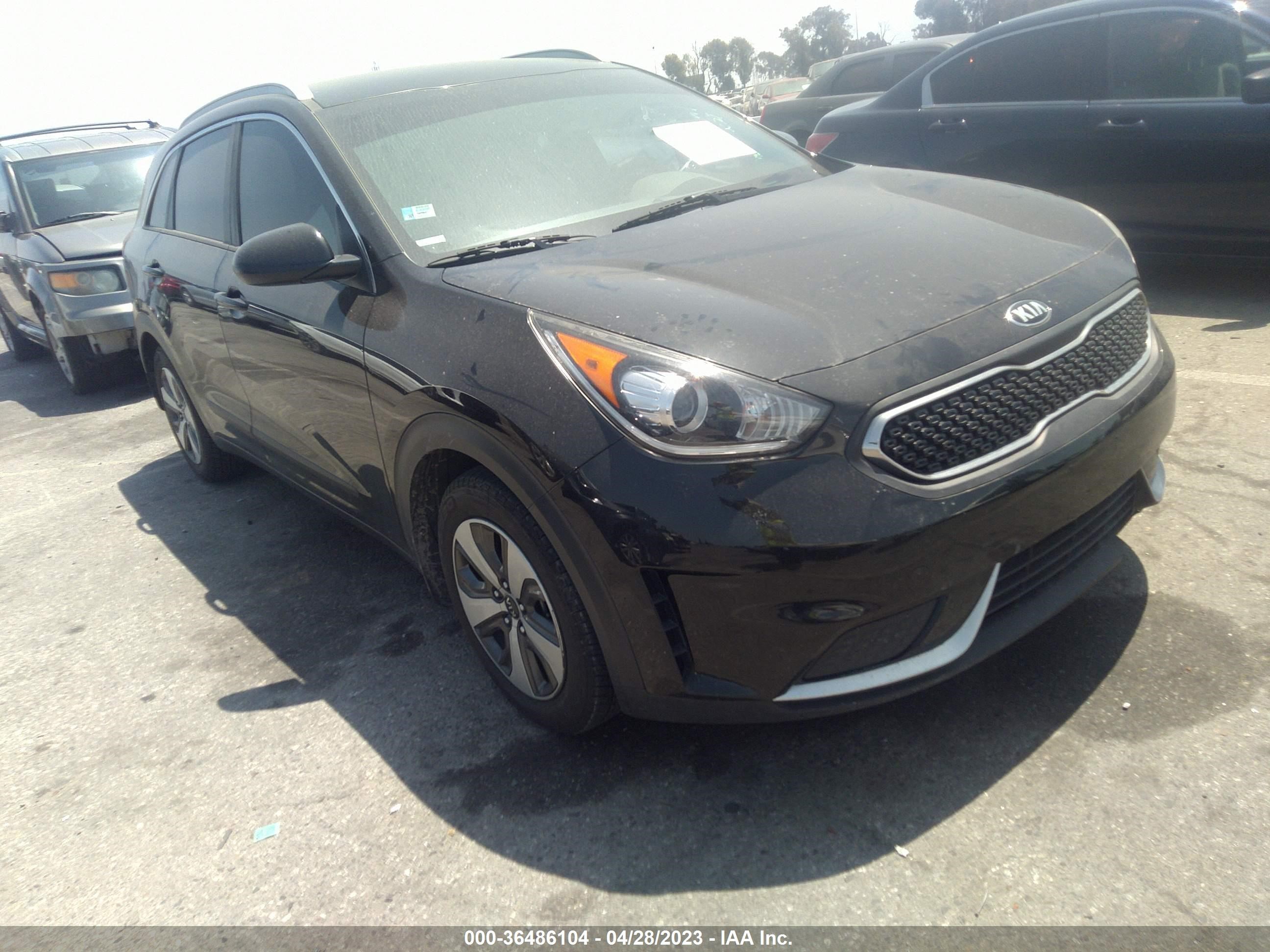 KNDCB3LC1H5098906  kia niro 2017 IMG 0