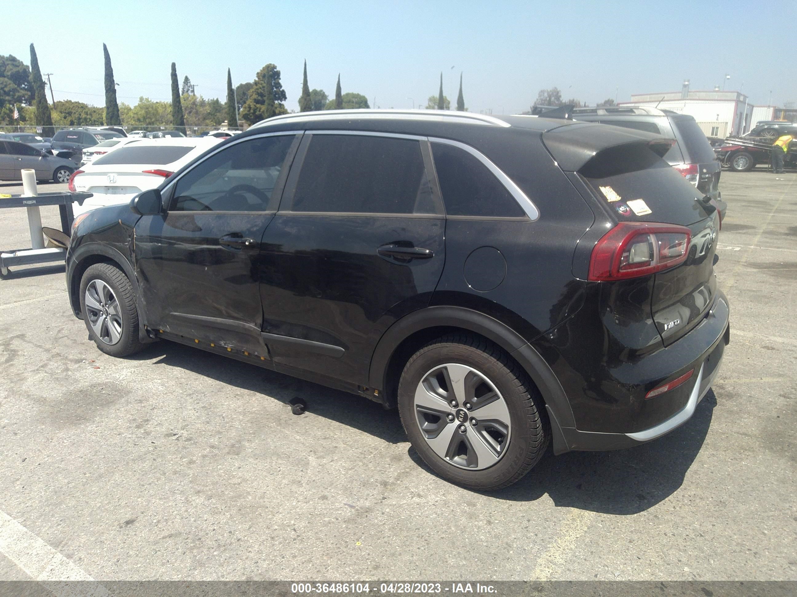 KNDCB3LC1H5098906  kia niro 2017 IMG 2