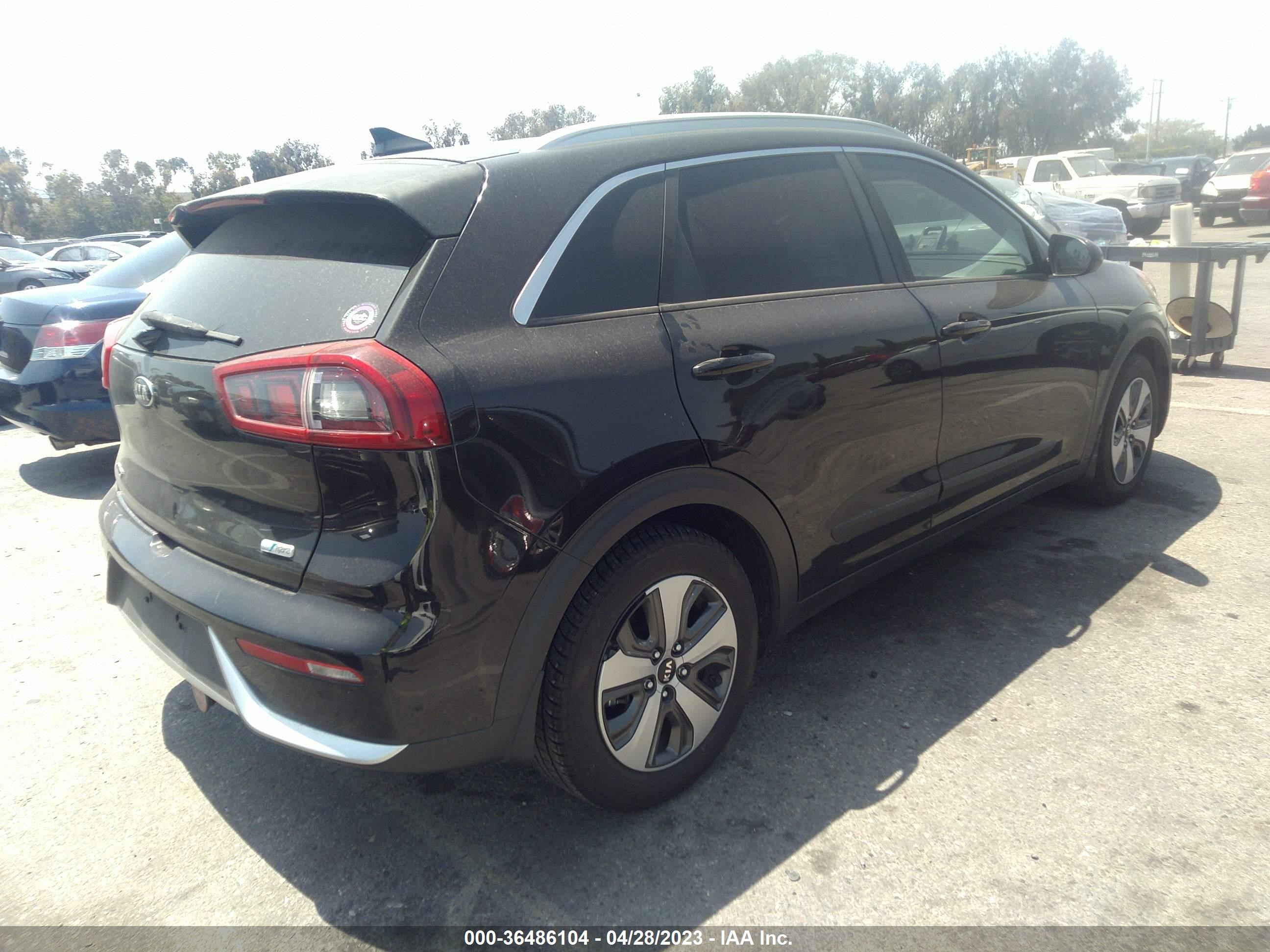 KNDCB3LC1H5098906  kia niro 2017 IMG 3