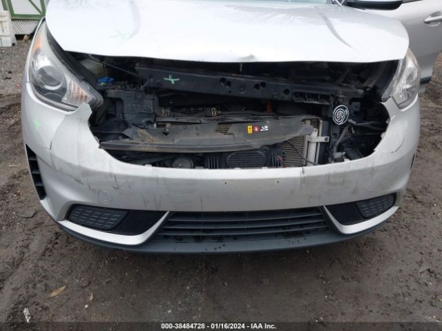 KNDCB3LC9H5050201  kia niro 2017 IMG 5