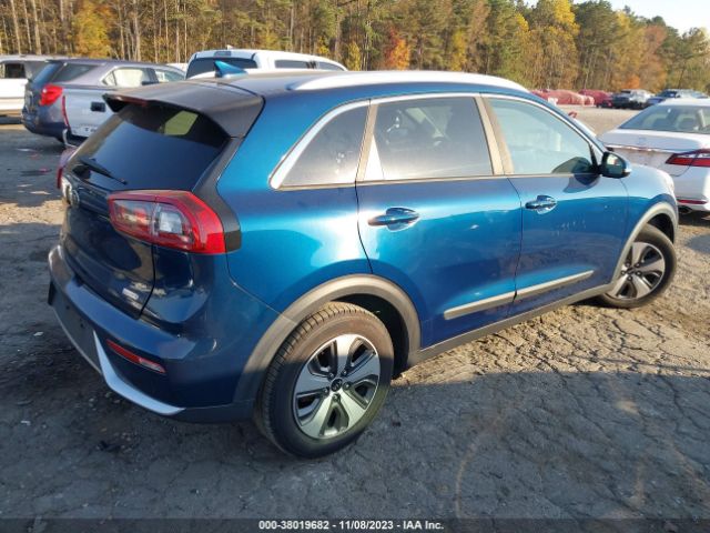 KNDCC3LC0H5096139  kia niro 2017 IMG 3