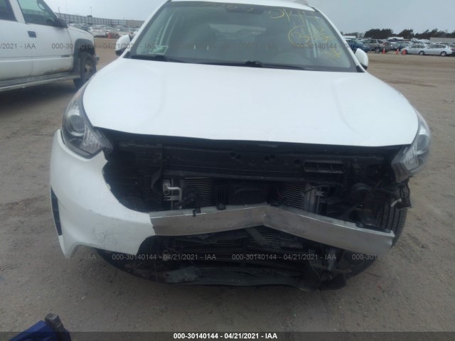 KNDCC3LC5H5087632  kia niro 2017 IMG 5