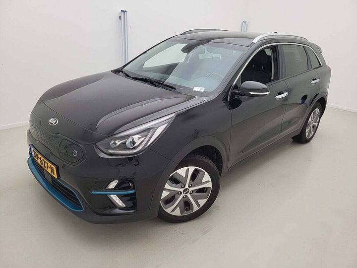 KNACC81GFK5005821  kia niro 2018 IMG 0