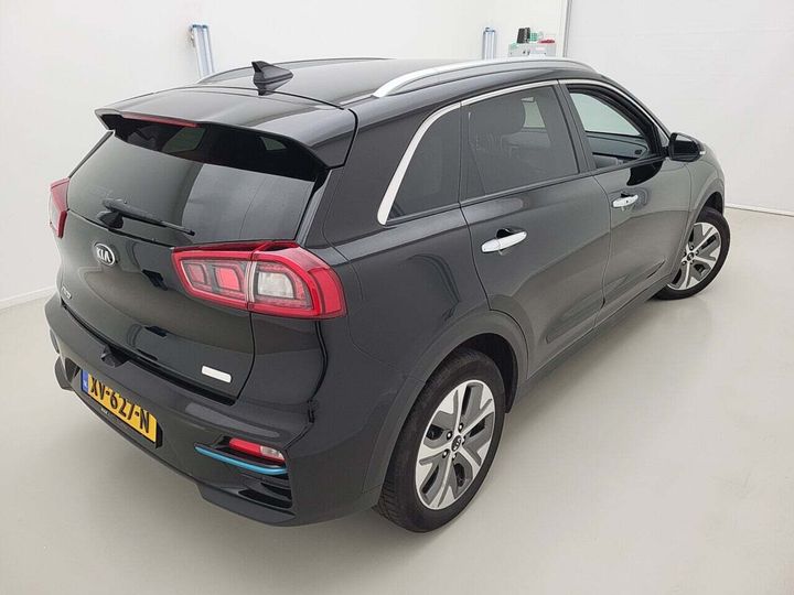 KNACC81GFK5005821  kia niro 2018 IMG 1