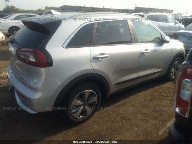 KNDCB3LC5K5233957  kia niro 2019 IMG 3