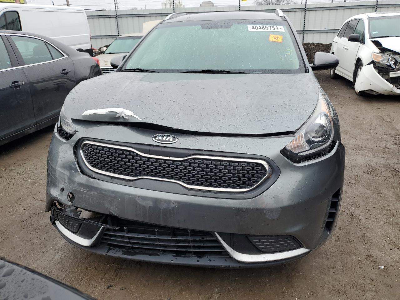 KNDCB3LC9J5200121  kia niro 2018 IMG 4