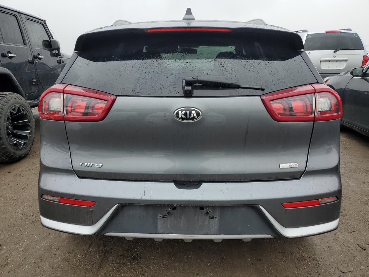 KNDCB3LC9J5200121  kia niro 2018 IMG 5