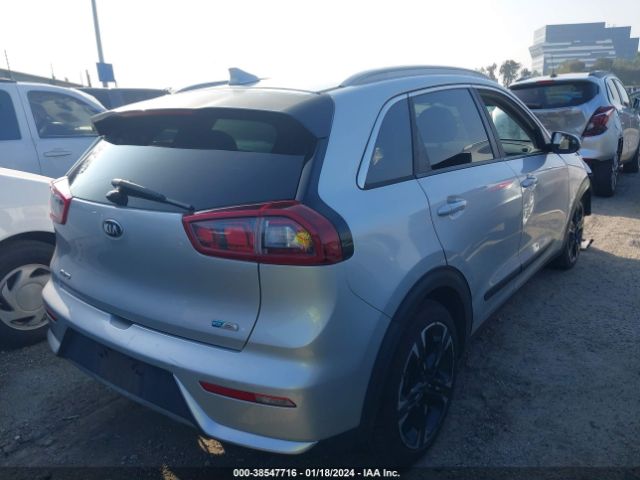 KNDCB3LCXJ5160941  kia niro 2018 IMG 3