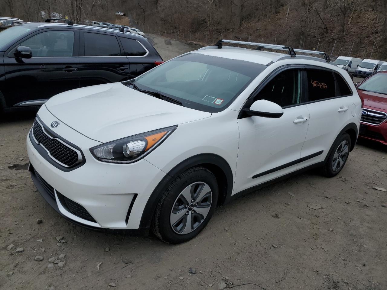 KNDCB3LCXJ5203884  kia niro 2018 IMG 0