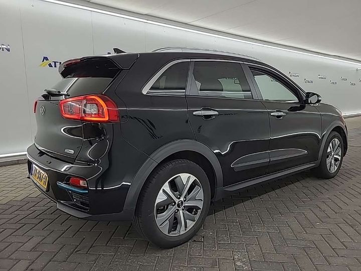 KNACC81GFK5006017  kia niro 2019 IMG 2