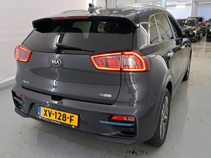 KNACC81GFK5006479  kia niro 2019 IMG 1