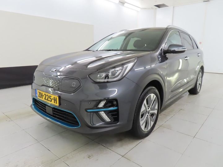 KNACC81GFK5008462  kia niro 2019 IMG 0