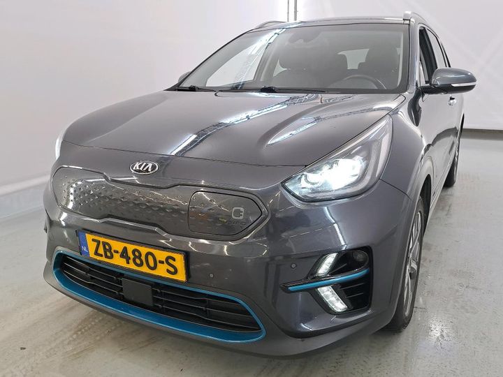 KNACC81GFK5008470  kia niro 2019 IMG 0