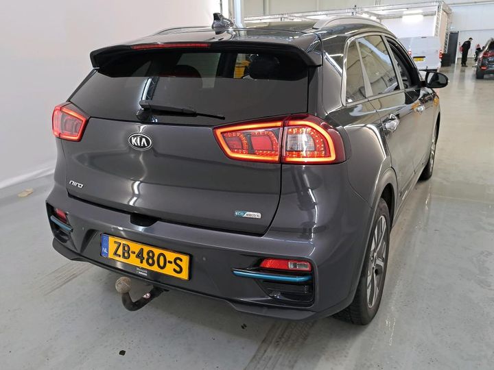 KNACC81GFK5008470  kia niro 2019 IMG 1