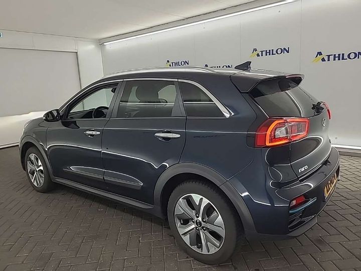 KNACC81GFK5008838  kia niro 2019 IMG 3