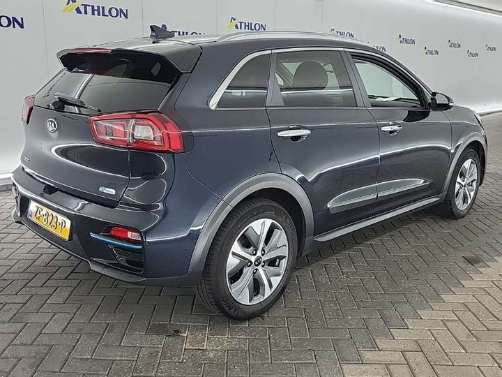 KNACC81GFK5008908  kia niro 2019 IMG 2