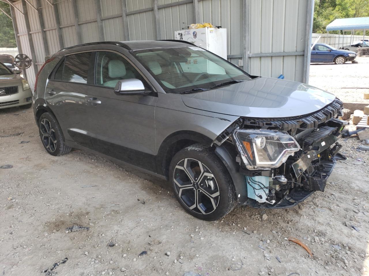 KNDCR3LE4P5058332  kia niro 2023 IMG 3