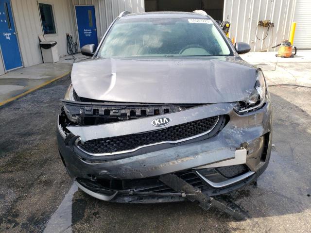 KNDCB3LC9H5048285  kia niro fe 2017 IMG 4