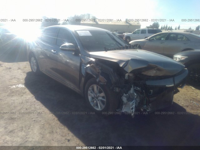 5XXGT4L36HG145072  kia optima 2017 IMG 0