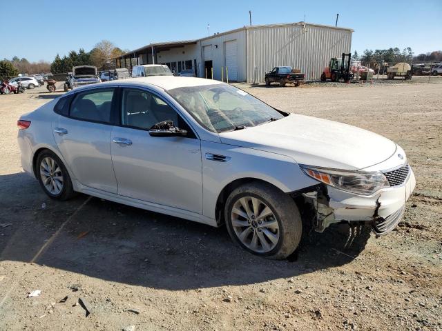 5XXGU4L30HG128183  kia optima 2017 IMG 3