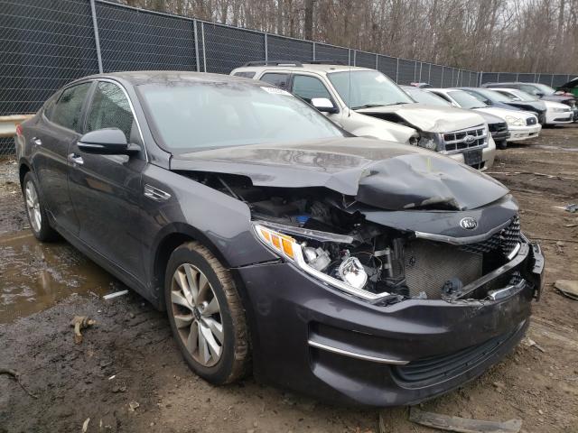 5XXGT4L3XHG155880  kia optima 2017 IMG 0