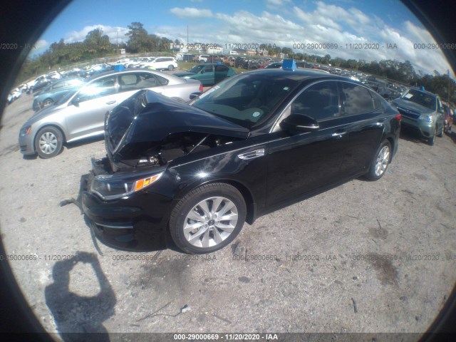 5XXGU4L30HG178470  kia optima 2017 IMG 1