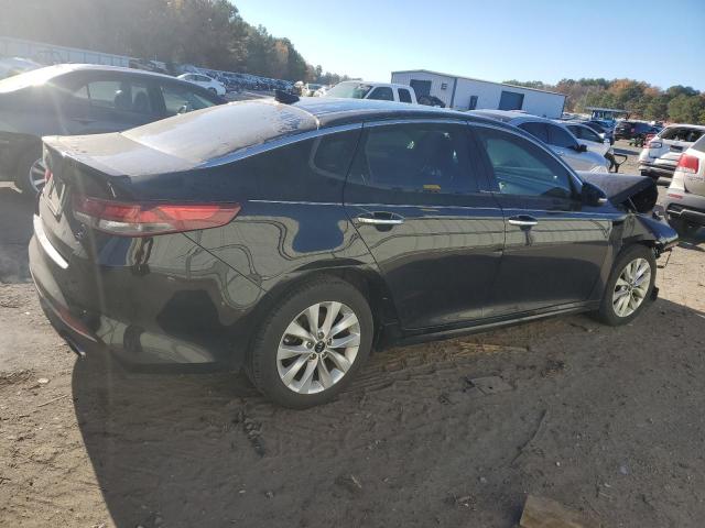 5XXGT4L32JG243716  kia optima 2018 IMG 2