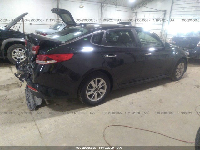 5XXGT4L32JG245661  kia optima 2018 IMG 3