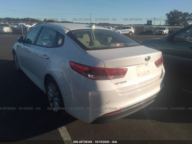 5XXGT4L33JG252411  kia optima 2018 IMG 2