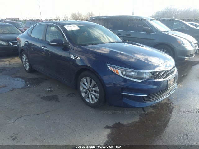 5XXGT4L33JG254384  kia optima 2018 IMG 0