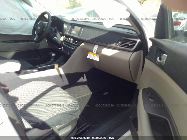 5XXGT4L38JG259757  kia optima 2018 IMG 4