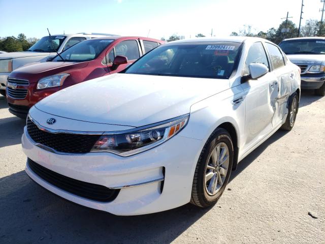 5XXGT4L30HG160568  kia optima lx 2017 IMG 1