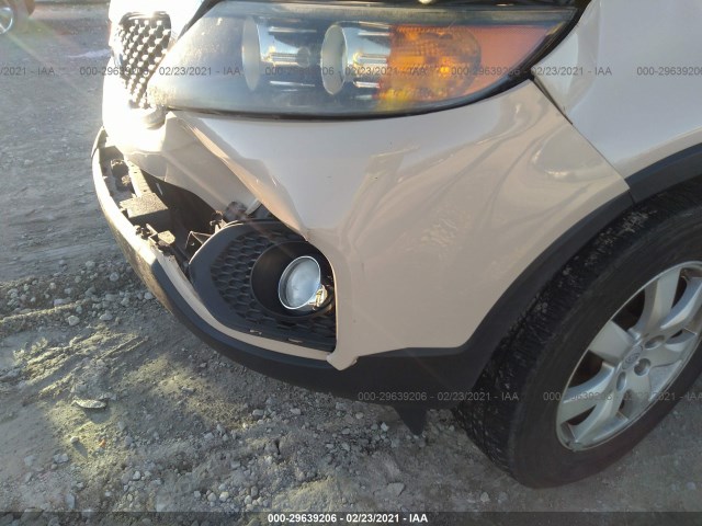 5XYKT3A12BG015413  kia sorento 2011 IMG 5