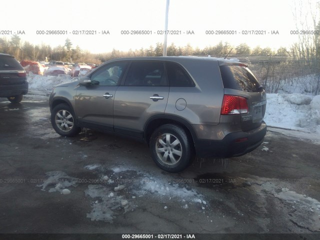 5XYKTCA10BG073214  kia sorento 2011 IMG 2