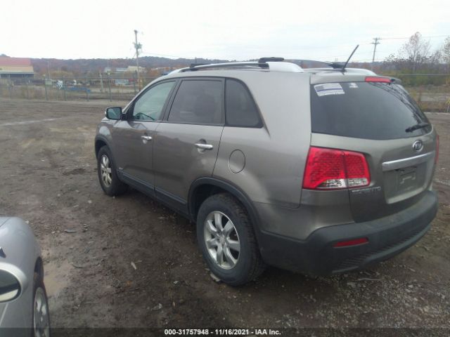 5XYKTDA1XBG119993  kia sorento 2011 IMG 2