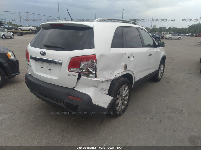 5XYKU4A24BG048070  kia sorento 2011 IMG 3