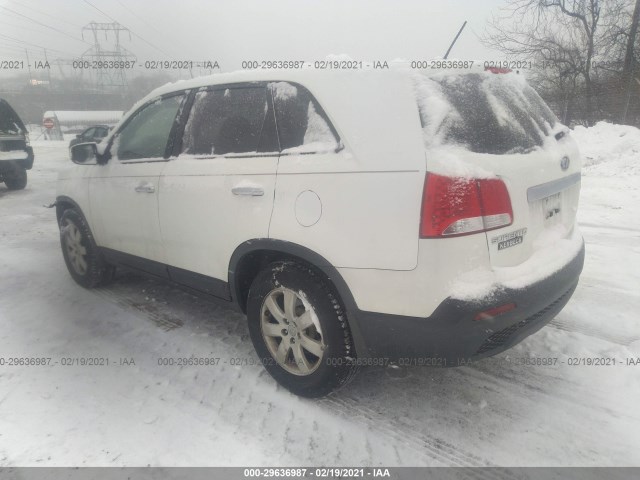 5XYKT3A17CG255820  kia sorento 2012 IMG 2