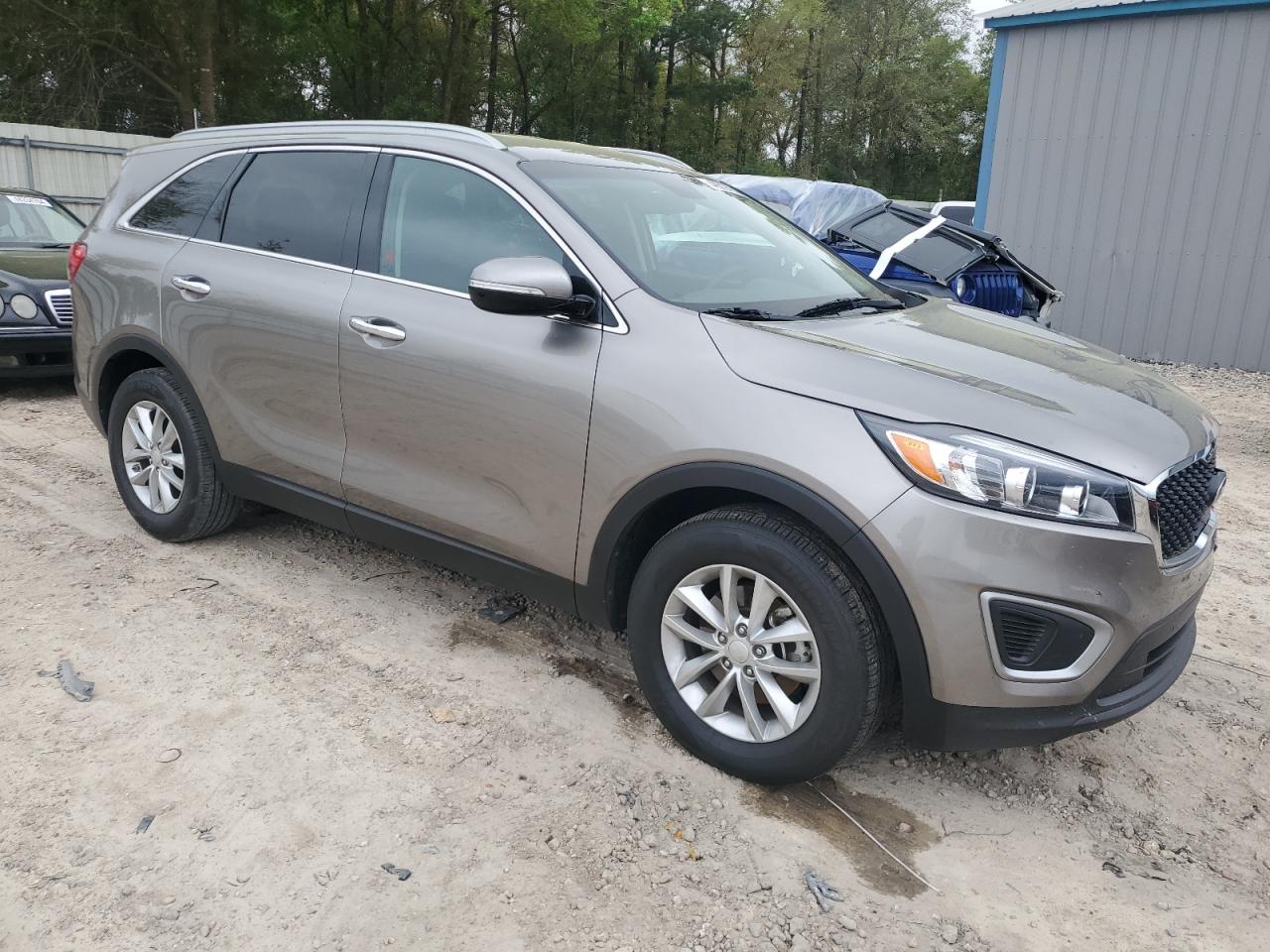 5XYPG4A30GG060939  kia sorento 2016 IMG 3