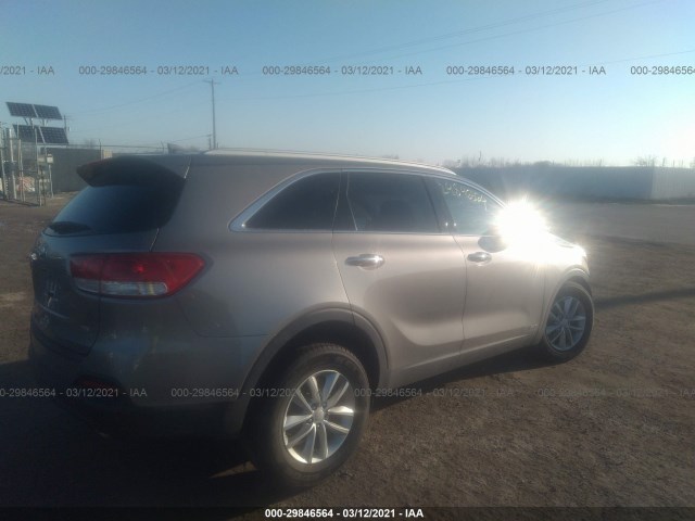 5XYPGDA36HG199345  kia sorento 2017 IMG 3