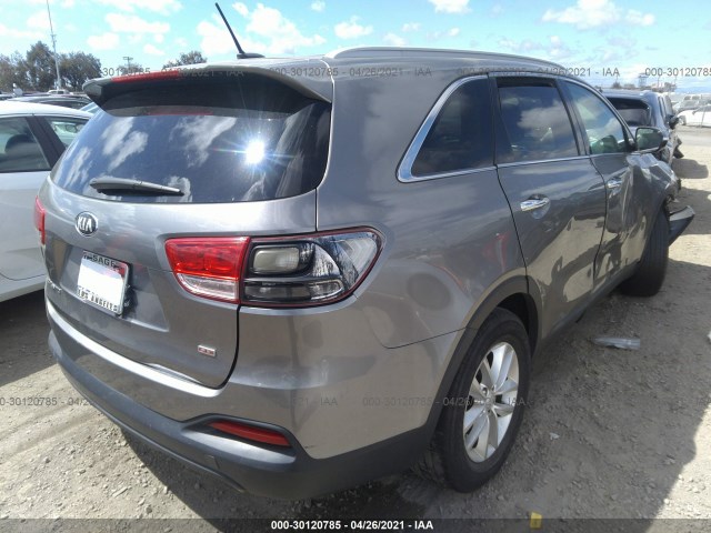 5XYPG4A32HG284778  kia sorento 2017 IMG 3