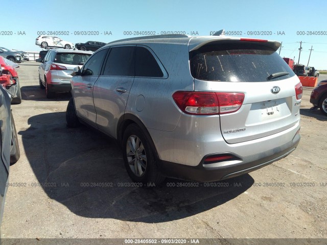 5XYPG4A3XJG377070  kia sorento 2017 IMG 2