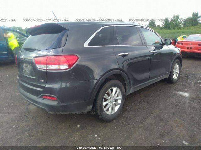 5XYPGDA35HG313738  kia sorento 2017 IMG 3