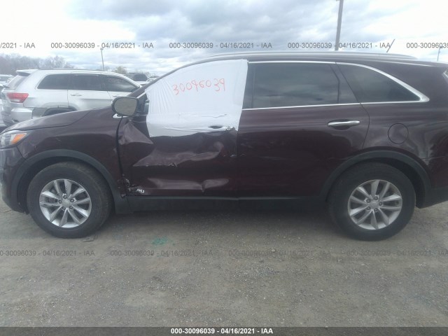 5XYPGDA37HG332954  kia sorento 2017 IMG 5