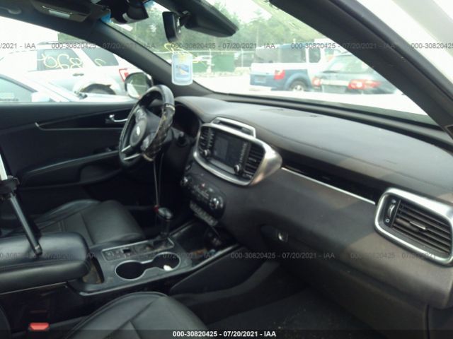 5XYPK4A55HG233775  kia sorento 2017 IMG 4