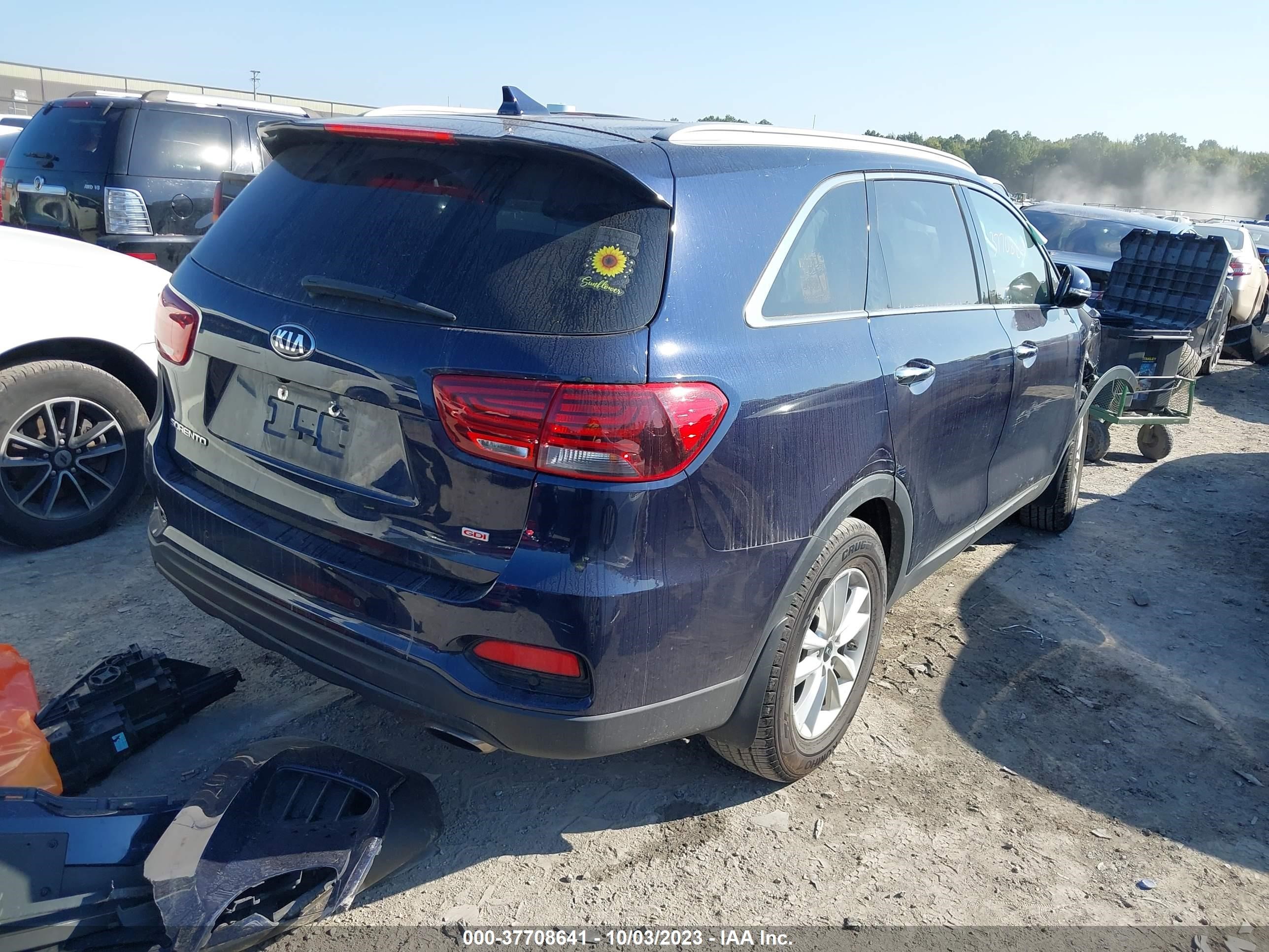 5XYPG4A35KG597069  kia sorento 2019 IMG 3