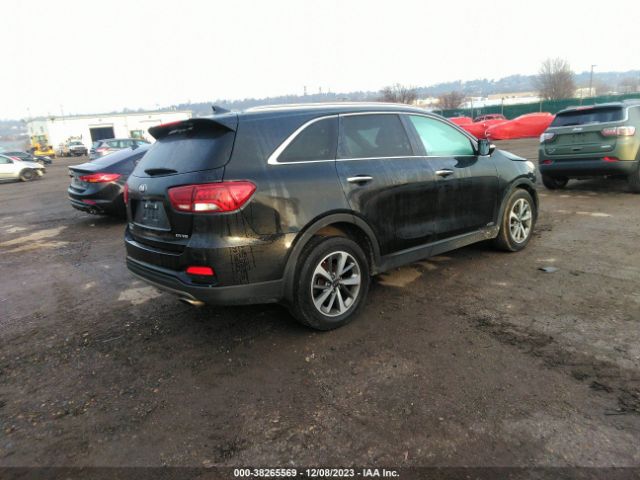 5XYPHDA53KG537046  kia sorento 2019 IMG 3